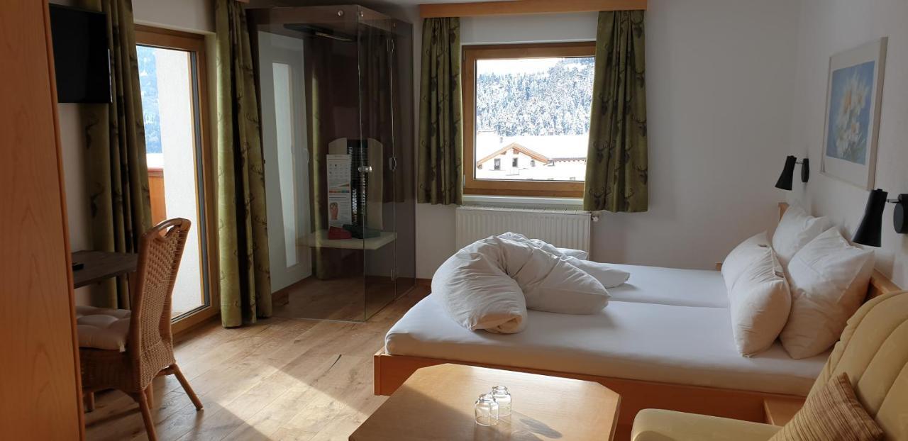 Hotel Garni Jaegerheim Serfaus Eksteriør bilde